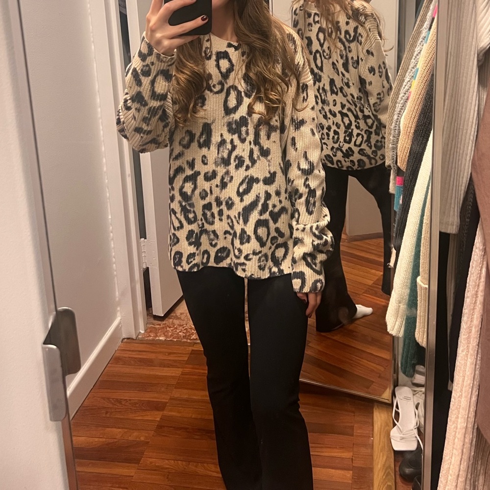 525 America cheetah print sweater